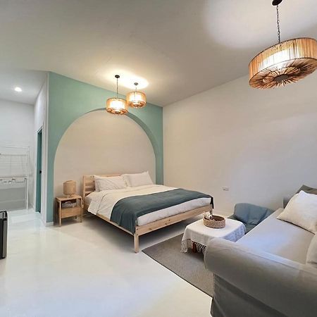 Warm White Hua Hin House Hotel ภายนอก รูปภาพ